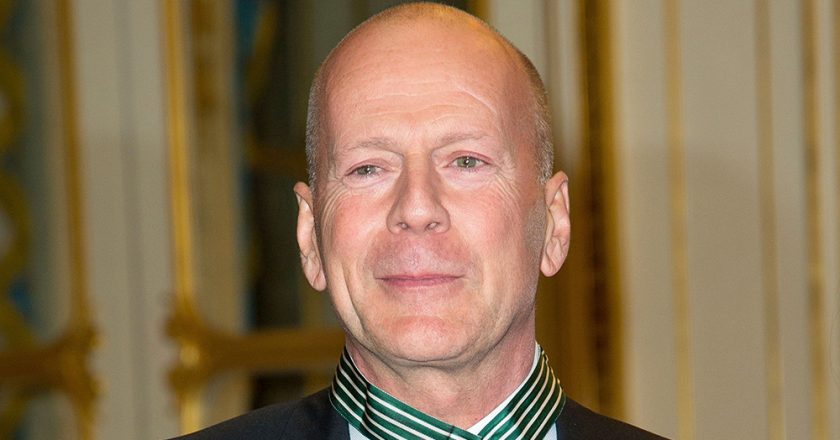 Bruce Willis Stepping Away From Acting Following Aphasia Diagnosis – Variety