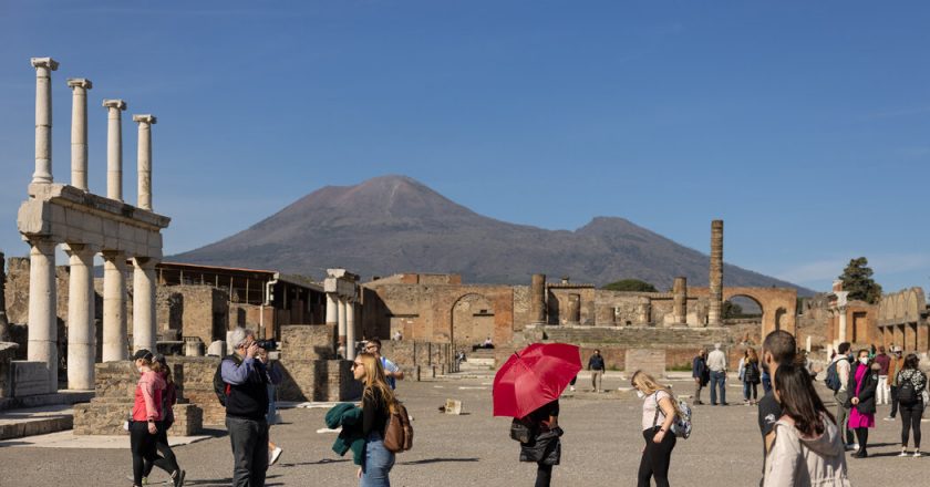 Pompeii Moves With the Times – The New York Times