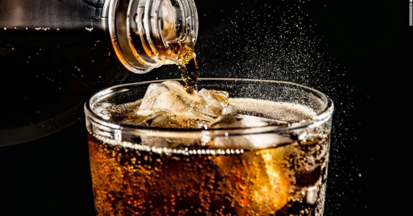 Alternative sweeteners in your drinks can help with weight and diabetes risk, study says – CNN