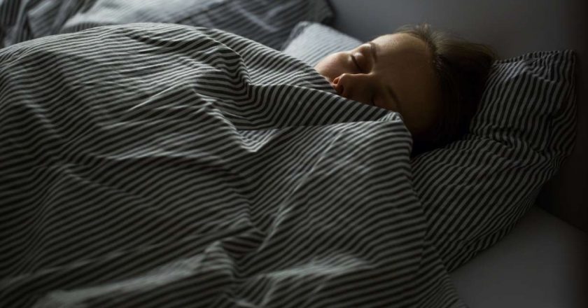 Sleeping with even a small amount of light may harm your health, study says – KSL.com