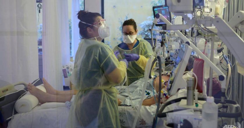 Only 29% of hospitalised COVID-19 patients fully well one year on: Study – CNA