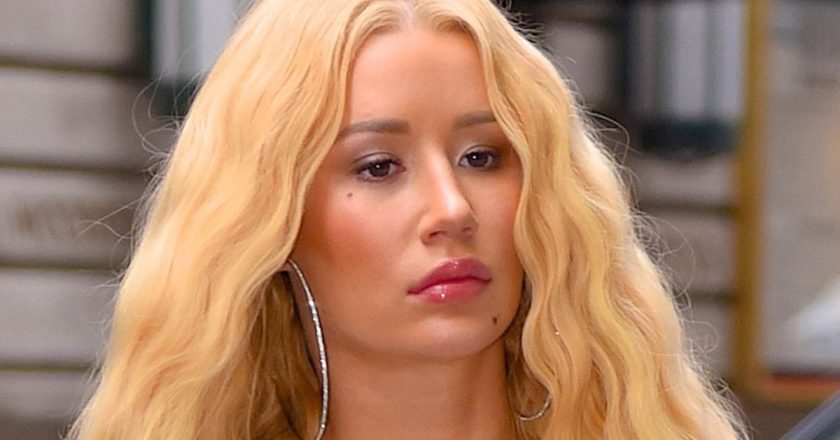 Airport Says Iggy Azalea Showed Up Late to Flight, Not American Airlines Fault – TMZ