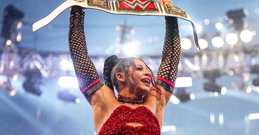 Bianca Belair def. Becky Lynch to win the Raw Women’s Championship – WWE