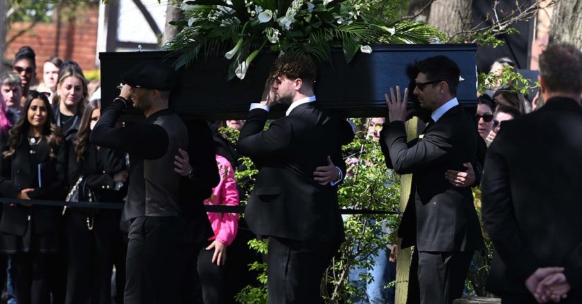 The Wanteds Tom Parker Funeral, Wife Breaks Down During Eulogy – TMZ