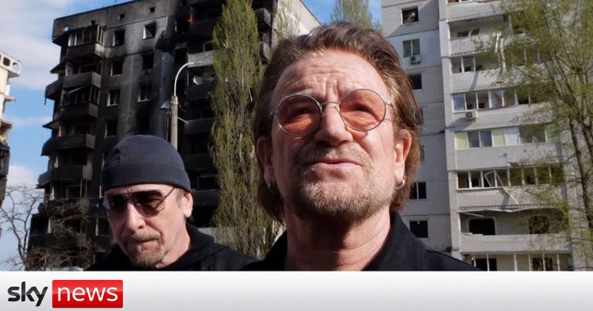 Ukraine War: U2 frontman Bono performs in Kyiv metro station – Sky News