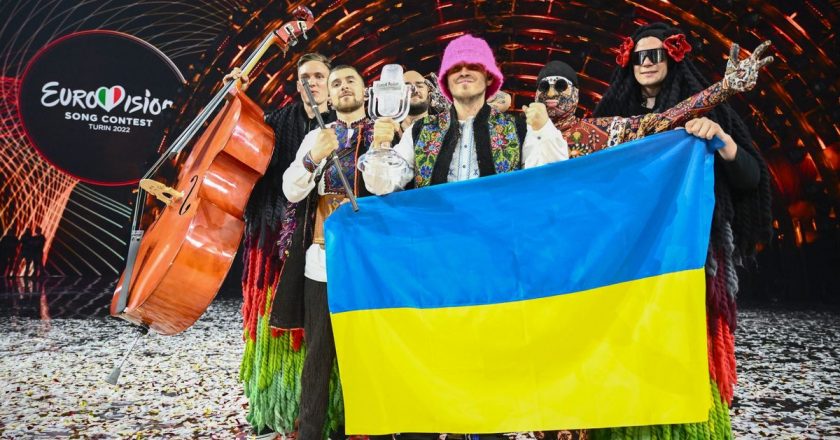 Bombarded at home, Ukraine finds symbolic win at Eurovision – POLITICO Europe