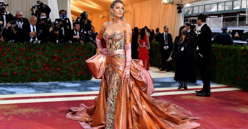 Blake Lively transforms at the Met Gala in architecture-inspired Versace gown – CNN